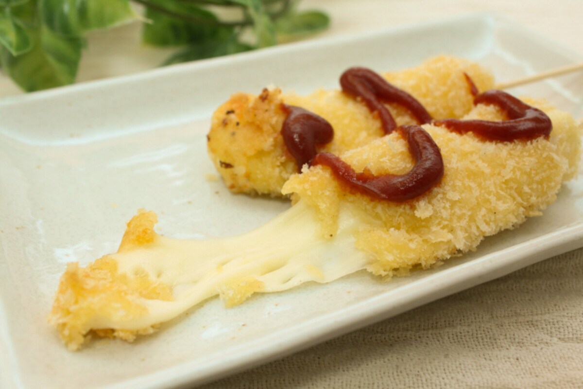 チーズがとろ～りモチモチ！　 韓国風チーズハッドグを作ってみた