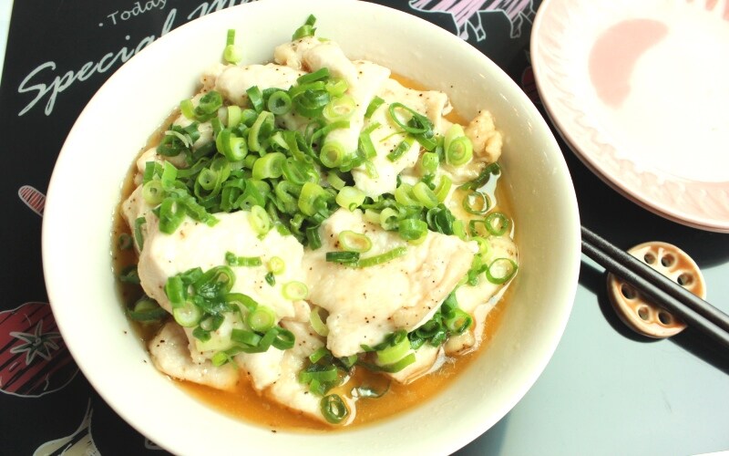 レンチン6分でしっとり柔らか! 時短で簡単、鶏むね肉のおかず3選