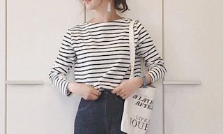 抜け感デザインでキレイめに着られる！　ユニクロのボーダーボートネックT