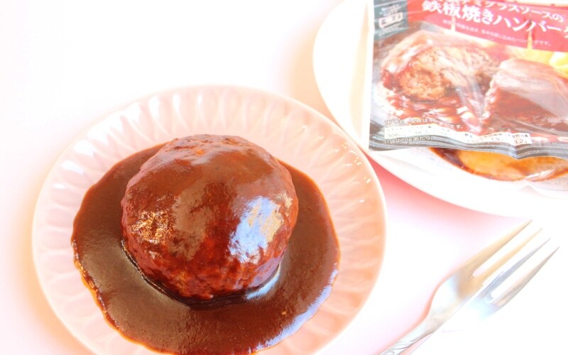 【コンビニグルメ比較】まるでレストランの味!? 肉感たっぷりハンバーグを探してみた