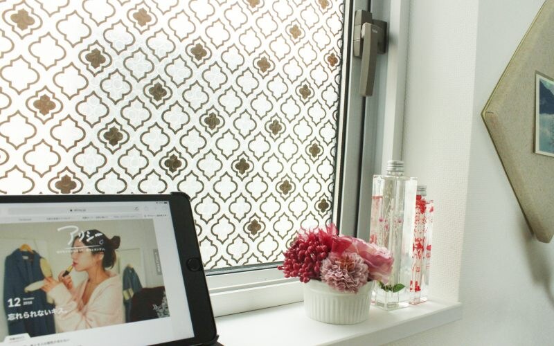 100円ショップで買える! かわいい窓用バブルシートが断熱にお役立ち