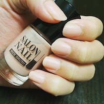 殿堂入り100均マニキュア！　サロンネイルエナメルで指先美人