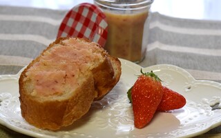 成城石井の人気商品を自宅で再現？　旬の苺で苺バター作りに挑戦！