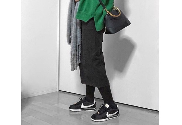 楽チンなのにキレイめ! 着心地◎なユニクロのデニムジャージースカート