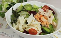 ポークにサーモン?！　サラダチキンじゃないサラダ○○で賢くタンパク質を摂取しよう