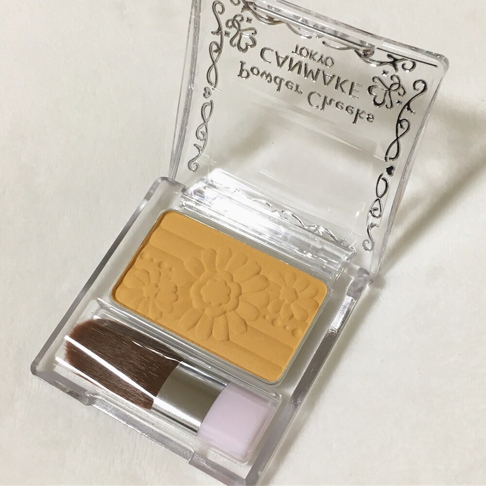 えっ、黄色？　キャンメイクの不思議色チークで春メイク