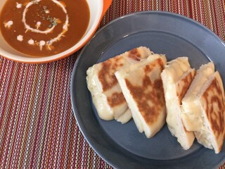 インド料理屋の味を家庭でも！　激ウマ簡単チーズナン作ってみた