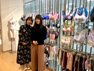 測定したら2サイズUP！　たれ胸を防ぐ正しいブラの選び方