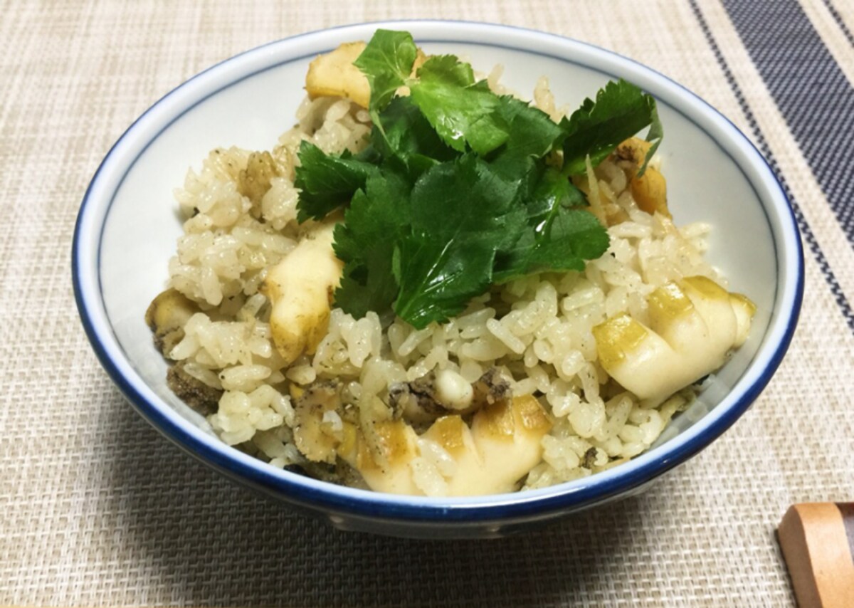 おにぎりにして2度おいしい！　「アワビの炊き込みご飯」をおうちで楽しもう