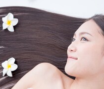 若く見える秘訣！太くてコシのある髪を育てる方法