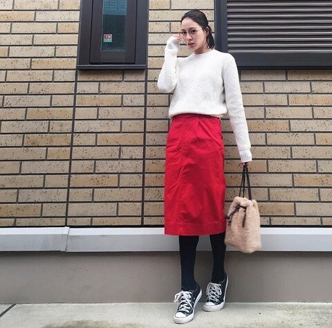 オンでもオフでも着回し自在！　ユニクロの新作ハイウエストスカート