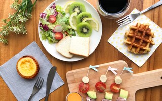 少しのコツで大変身。1,000円以内で作る“おうちテーブルコーデ”