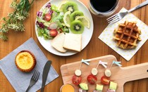 少しのコツで大変身。1,000円以内で作る“おうちテーブルコーデ”