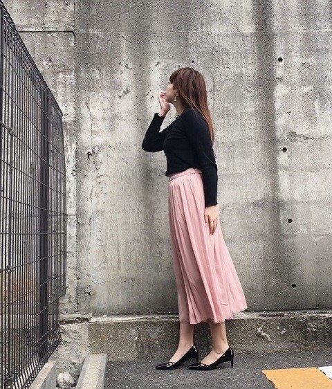 とろみ素材で楽カワイイ! 「スカート見えパンツ」を要check