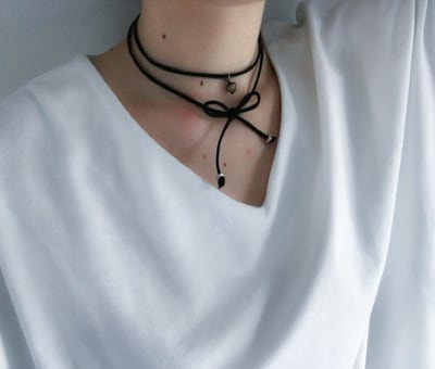 チョーカーの進化形!? 100均の材料で作るラリエット