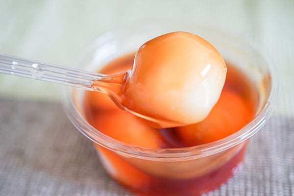 セブンの「たっぷりタレの冷やしみたらし団子」はタレ多すぎ~♪