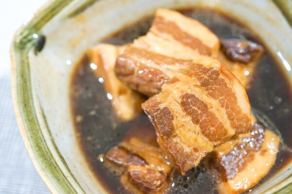 成城石井やネットで買える！「和風豚角煮」のやわらかさがスゴイ！