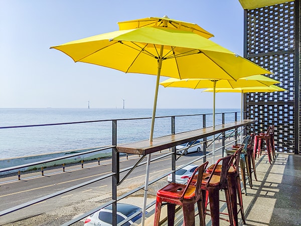 ドリンクの中に雲が浮いている!? 爽やかな夏向けドリンクとは?