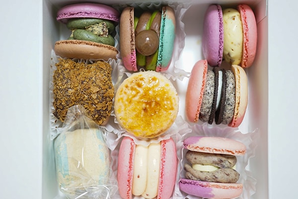 ○○で空前のマカロンブーム!? 即売り切れる激かわスイーツをGETしてきた