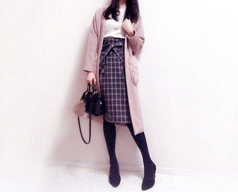 ユニクロ・GUのラメ入りニットで、コーデに変化を!