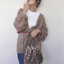 羽織るだけで簡単秋コーデ！　GUケーブルボーイフレンドカーディガン