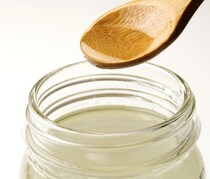 【オイルプリングで歯のアンチエイジング】正しいやり方について