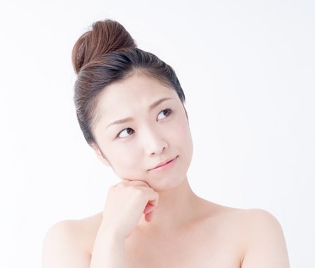 すぐ肌が赤くなる「赤ら顔」が悩み…その原因と改善法とは一体!?