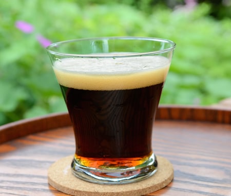 美容目的で飲むなら「黒ビール」！期待できる効果と賢い飲み方