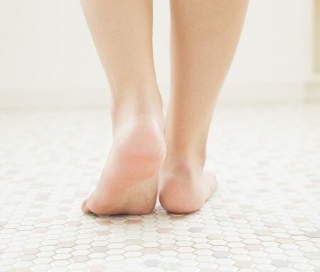 油断してたら大根足に!? 足首がどんどん太くなる6つのNG習慣