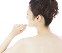 ムダ毛対策におすすめ「抑毛ローション」の効果的な使い方って？