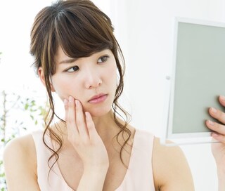 鏡が曇って汚れてる、化粧やクレンジングが見えづらい時には？