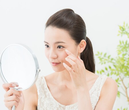 目の下のクマを改善!? リンパマッサージのやり方についてご紹介!