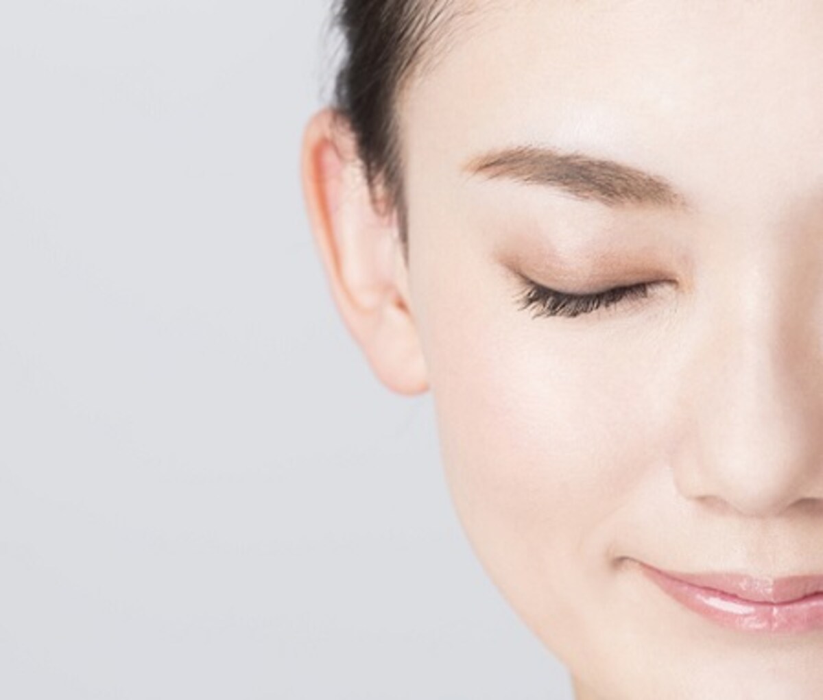 まぶたも筋肉トレーニングをして「ぱっちり目元」を手に入れよう！