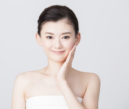 なんで？ほうれい線にニキビができやすい原因とスキンケア方法