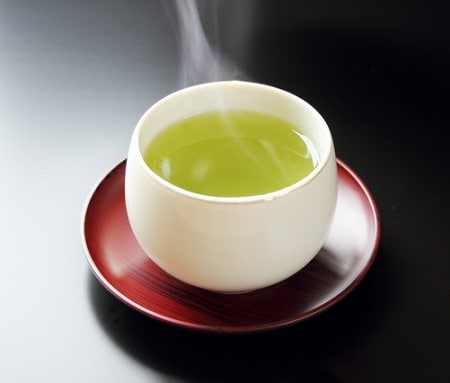 今すぐできる！緑茶を飲んで口臭予防！その作用と効果的な飲み方