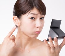 膿みやすいピアスホールの原因って？夏場のおすすめ対策・注意点！