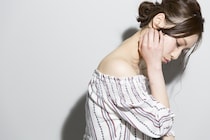 背中の毛ってどうしてる？　ムダ毛処理方法を聞いてみた