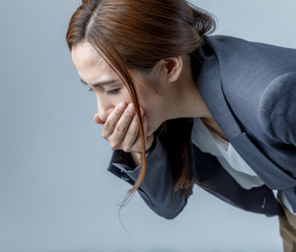 どうにかして！吐き気にめまい、生理中に起こる体調不良の対策