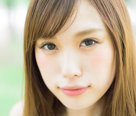 おでこの毛穴が黒ずんでるかも…黒ずみに最適なスキンケアって?