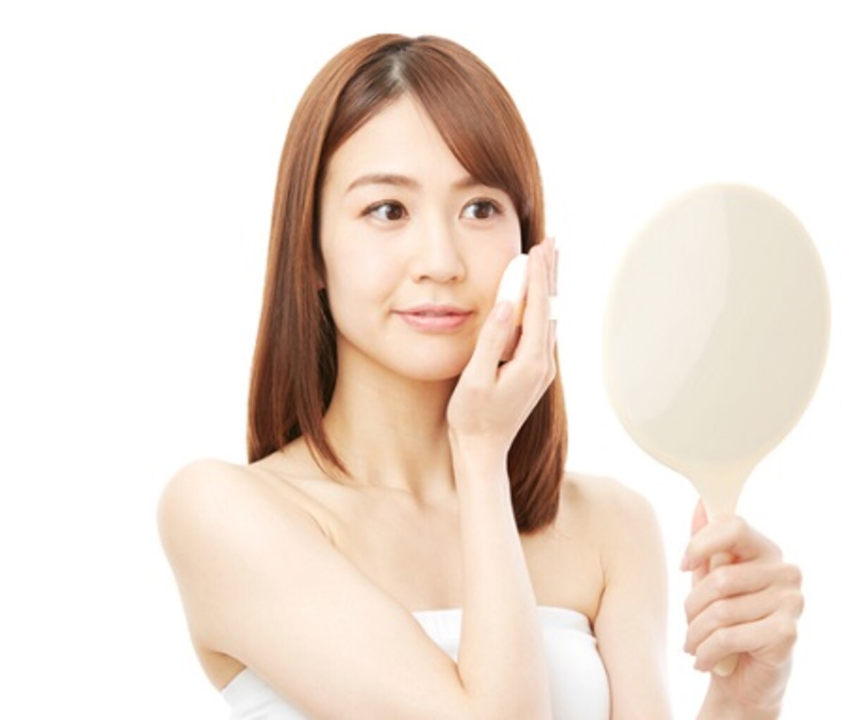 ファンデの毛穴落ち対策は「メイク前のケアと下地の塗り方」が大切！