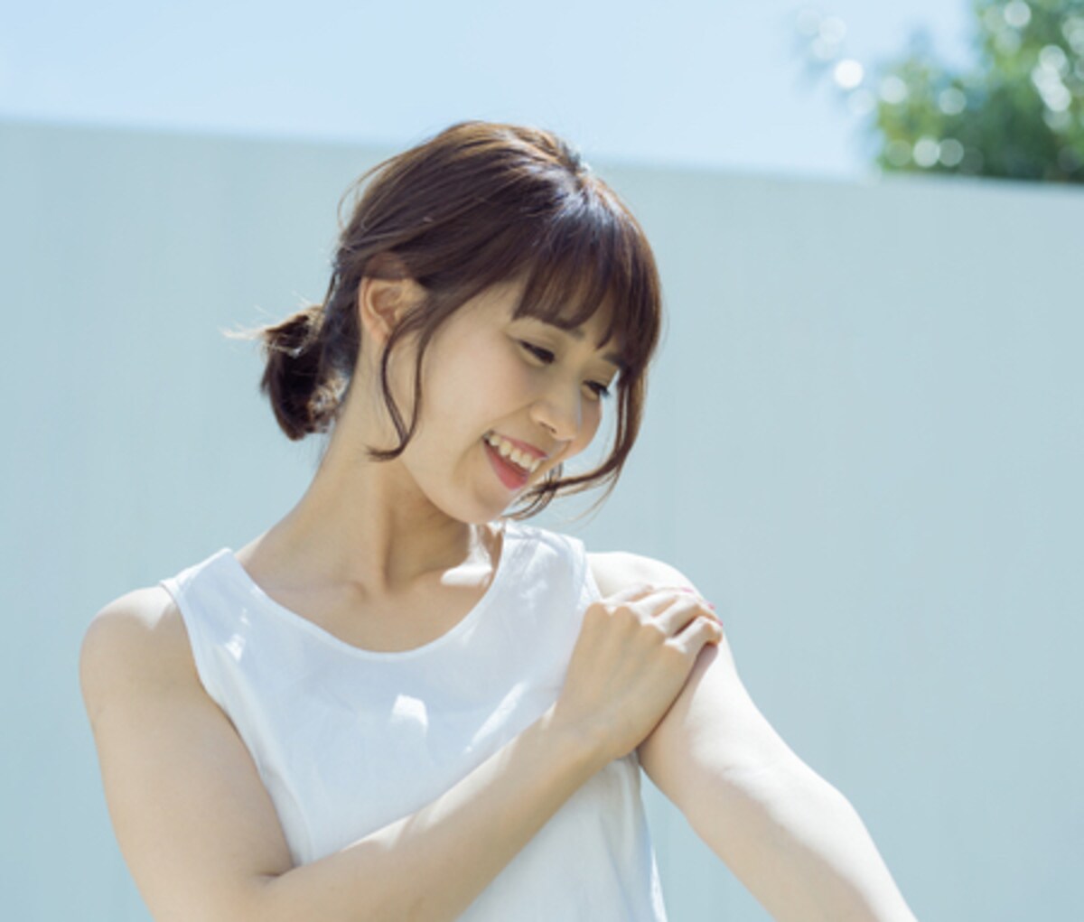 「日焼けして肌がすぐ赤くなる」タイプの正しいアフターケアって？