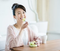 「よく噛んで食べなさい」は具体的に何回？咀嚼はダイエットに良い？