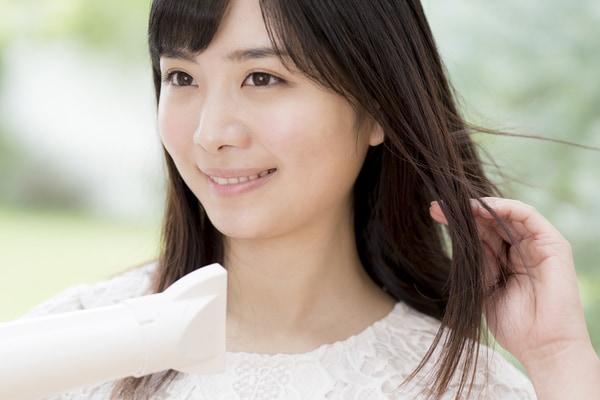 くせ毛女子必見!縮毛矯正を長持ちさせるアフターケアのコツ