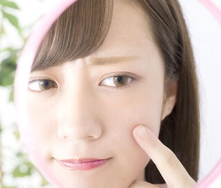 「弱酸性化粧品」の意外な落とし穴！ 正しい使い分け方とは？