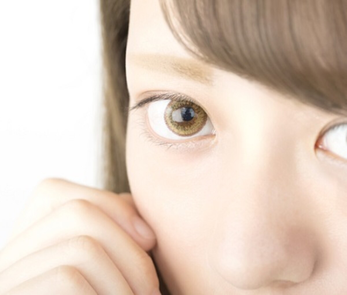 眉毛を生やしたい！ すぐできる眉育毛とオトナの美眉の作り方