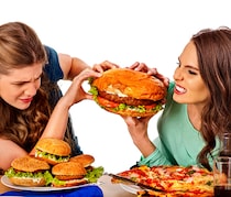 ついつい食べ過ぎてしまう人必見！止まらない食欲を抑える方法とは？