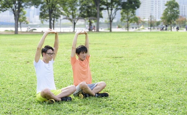 腹筋の筋肉痛を和らげる部位別ストレッチ3選