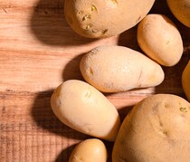 オルチャン女子の間で話題！ じゃがいもパックで色白美肌を作る方法