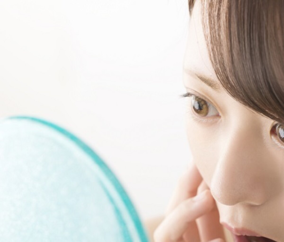 小鼻の脇のメイク崩れを防ぐスキンケアとメイクポイントとは？