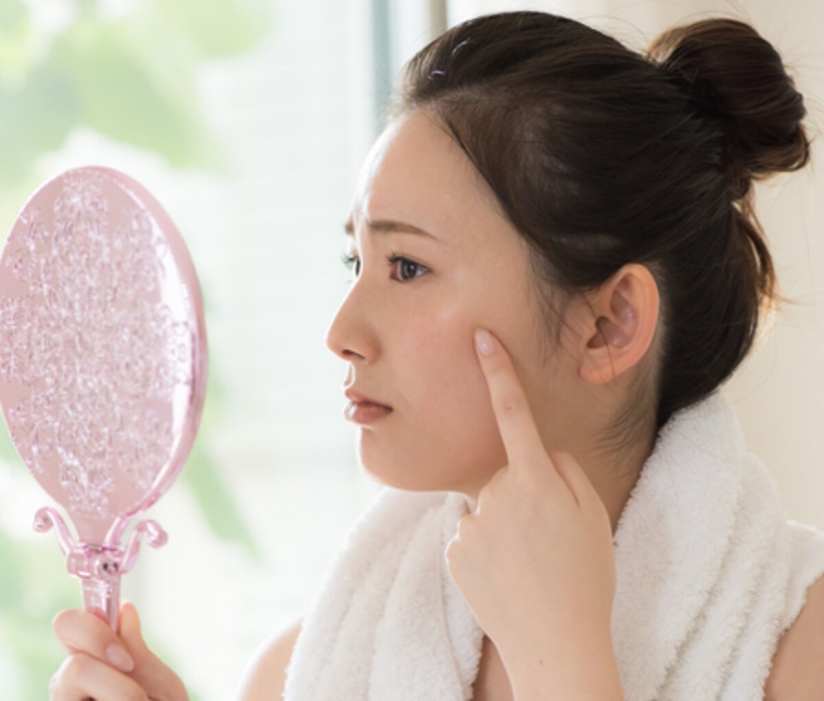 虫歯が原因で肌荒れするって本当!? 正しい予防法についてご紹介